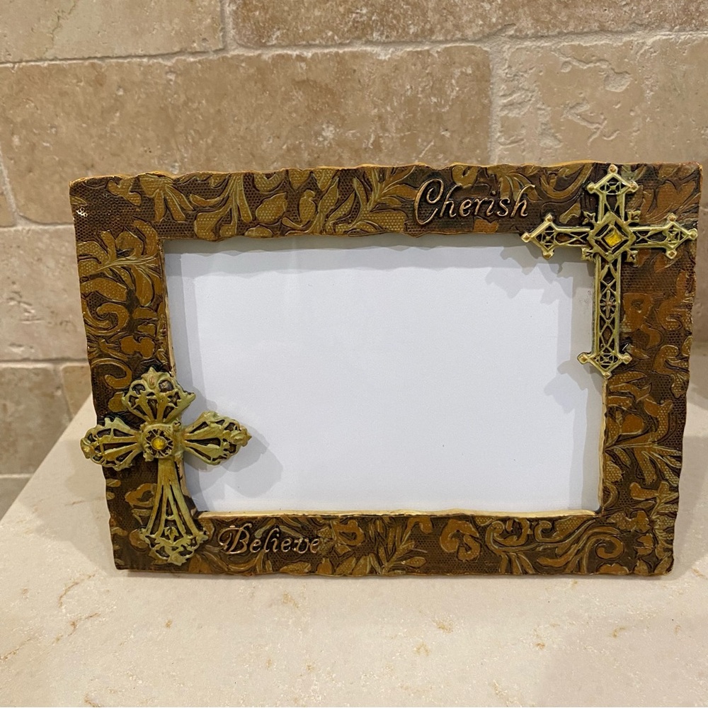 CHERISH Cross Resin Table Top Picture Frame